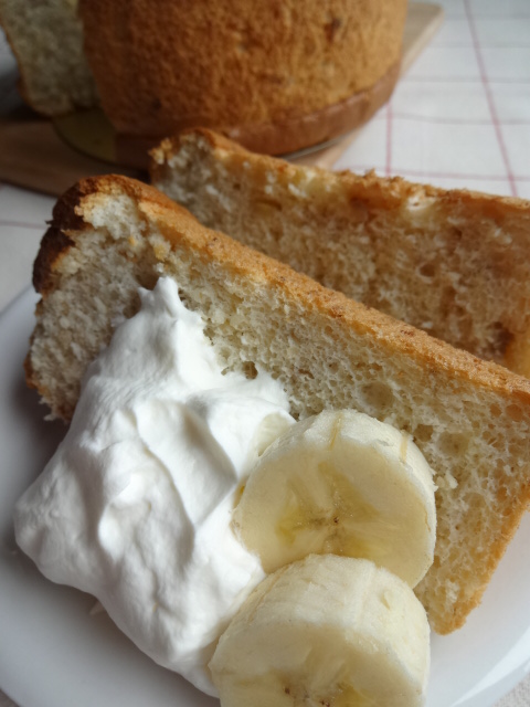 オーツ麦とバナナのシフォンケーキの画像