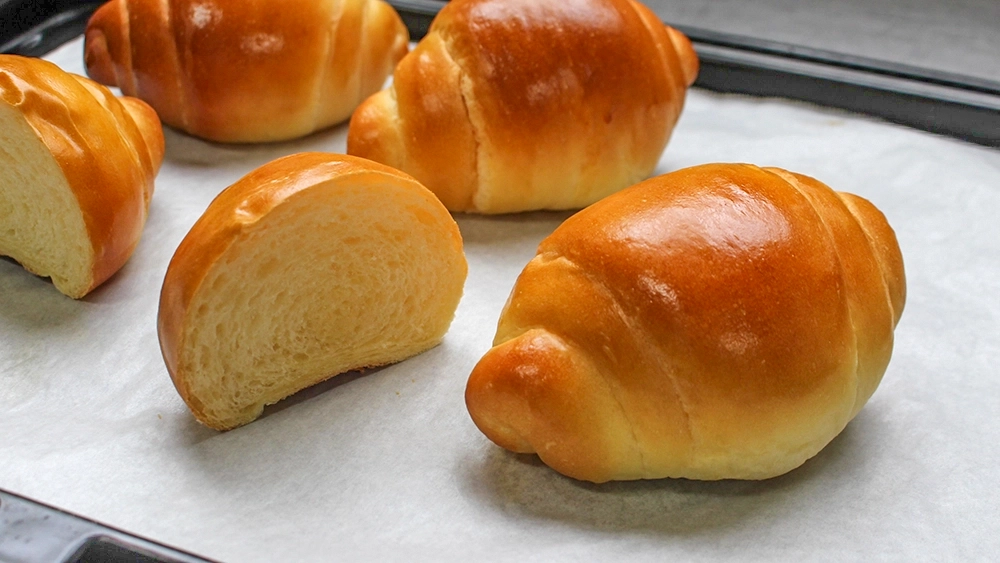 基本のバターロールの画像