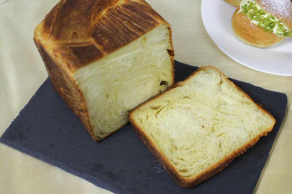 外さっくり、中はふんわり、デニッシュ食パンの画像