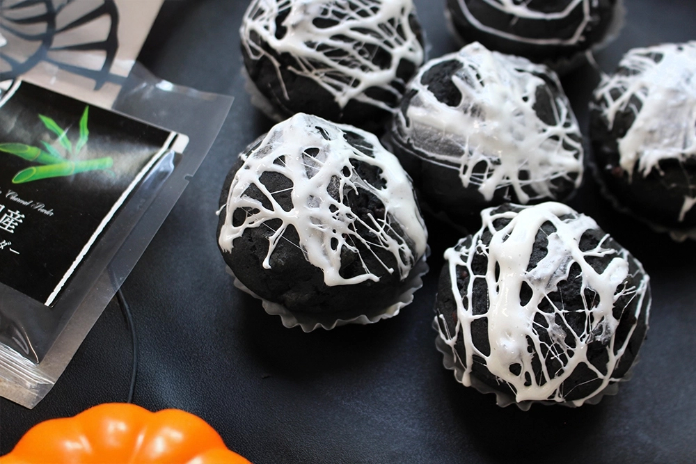 ホットケーキミックスで蜘蛛の巣マフィンの画像