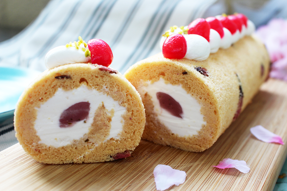 桜ロールケーキの画像