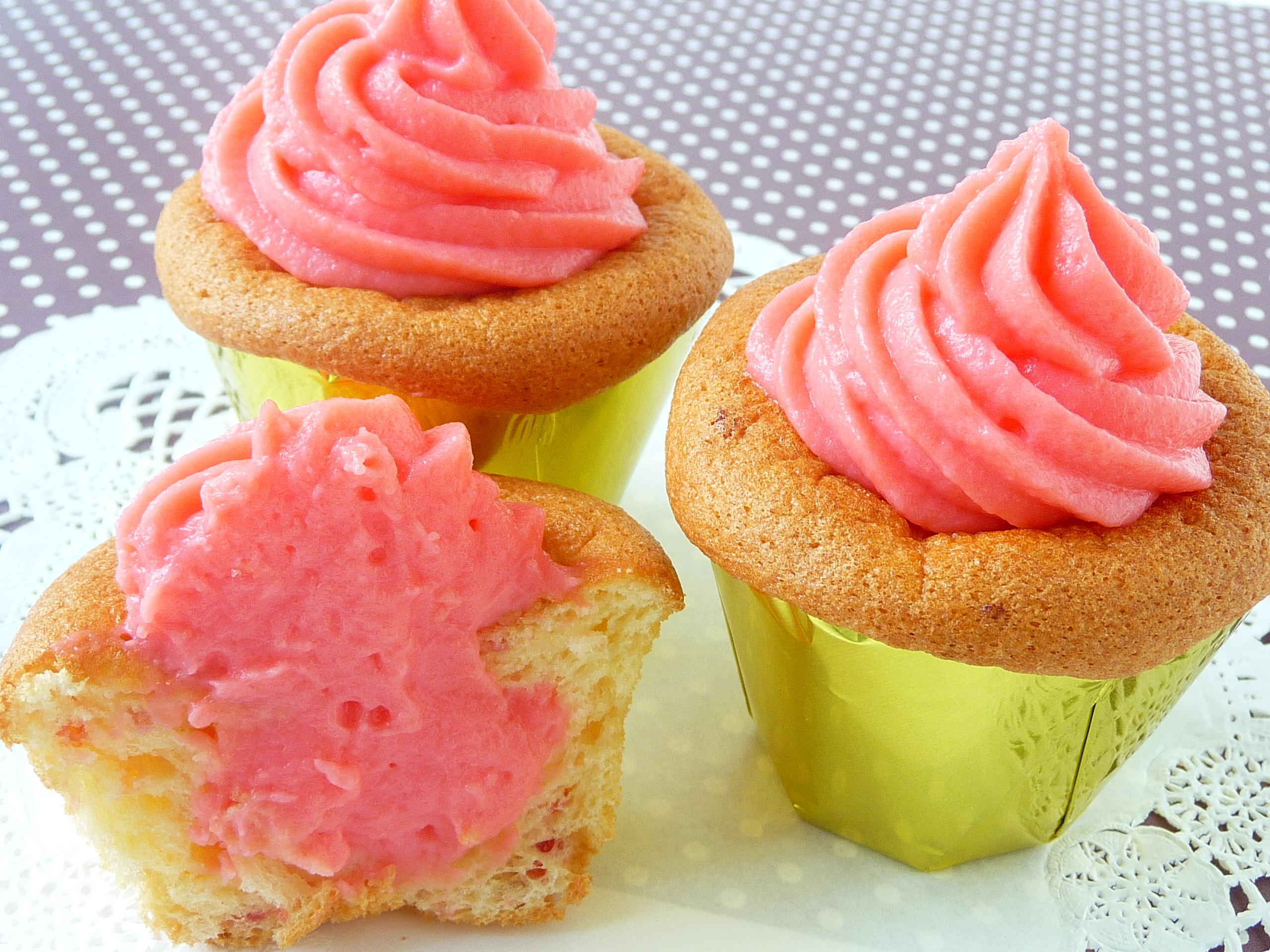 ピンクシフォンカップケーキの画像