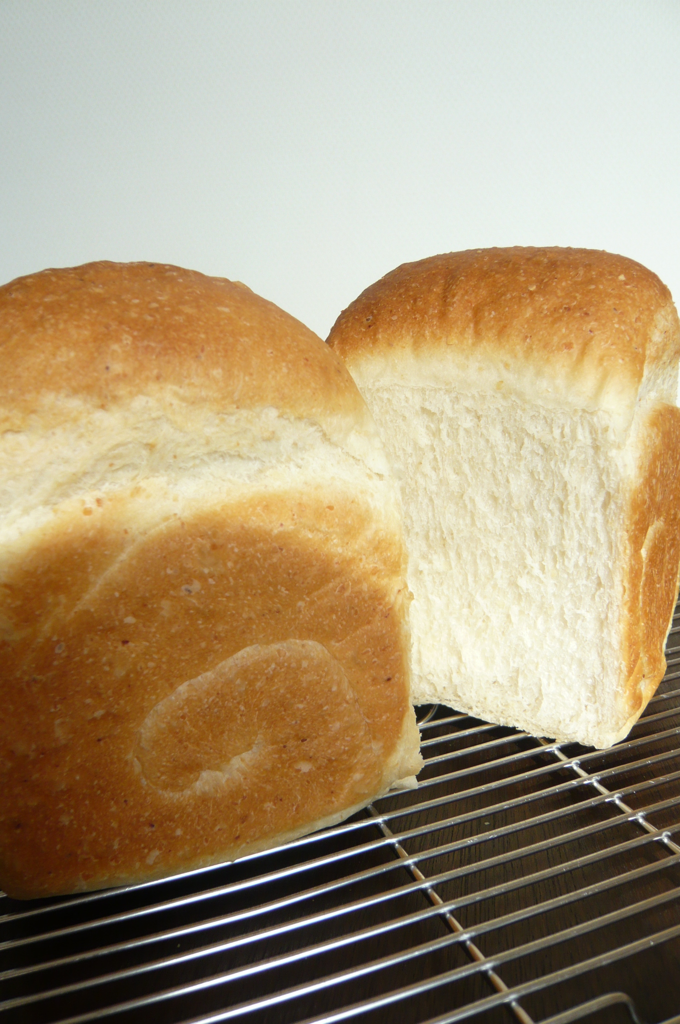 オーツブラン食パンの画像